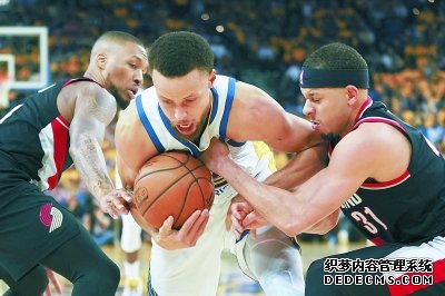 NBA西部决赛勇士队“开门红”