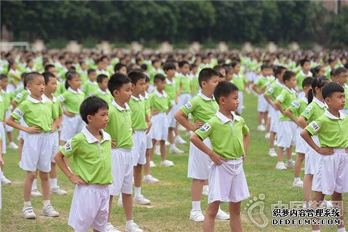 青少年足脊健康形势严峻!江博士健康鞋力推足脊教育常态化