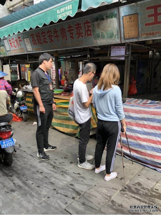 海口东门市场王雄英冰店噪音扰民？12345联动环保