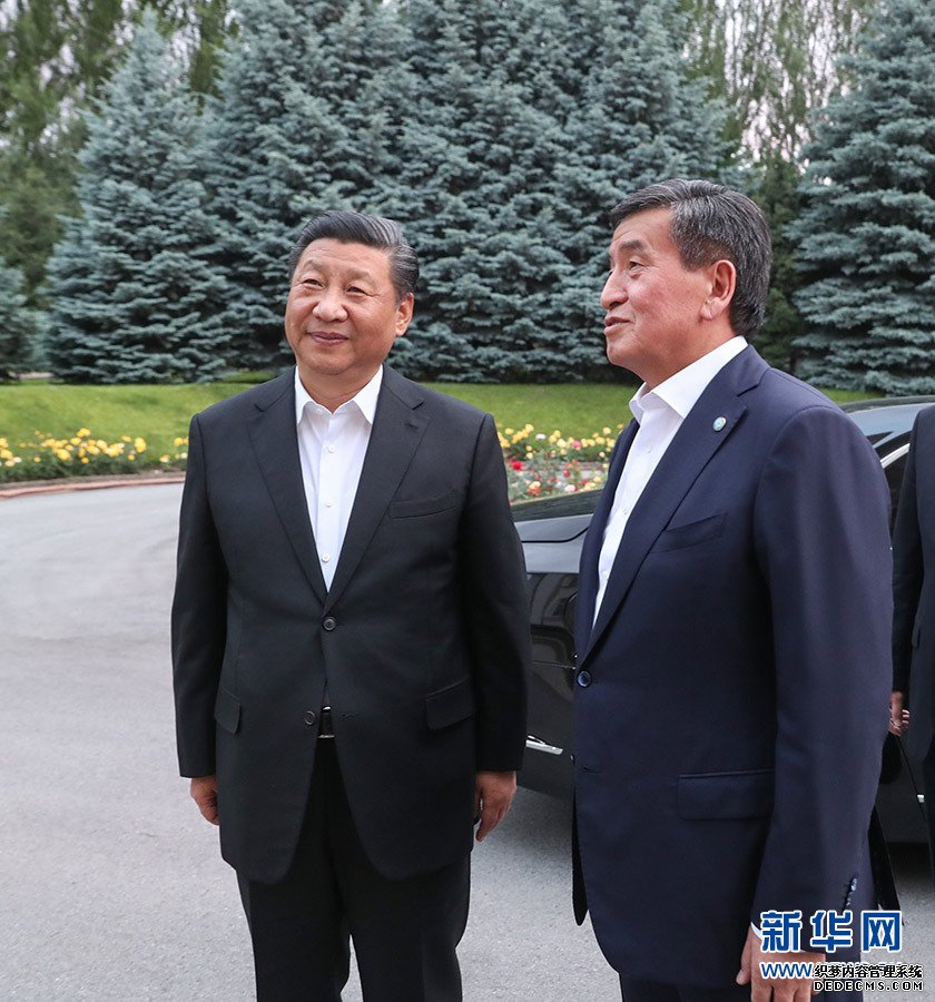 习近平会见吉尔吉斯斯坦总统热恩别科夫