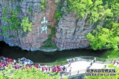 红色旅游：如何挖掘红色基因的文化内涵