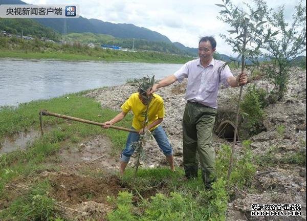 云南扶贫干部郭彩廷遗体被找到：抢险途中遭遇