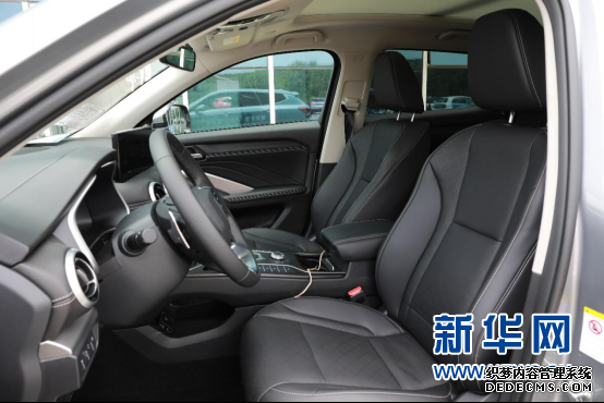 注重智能和安全 试驾新WEY VV6