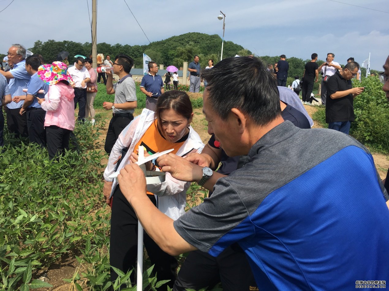 全国生物食诱剂应用技术培训班召开