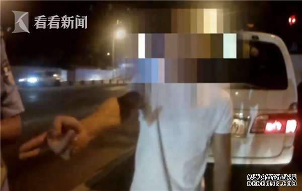 男子刚拿驾照喜提新车 喝了一瓶啤酒全部再见