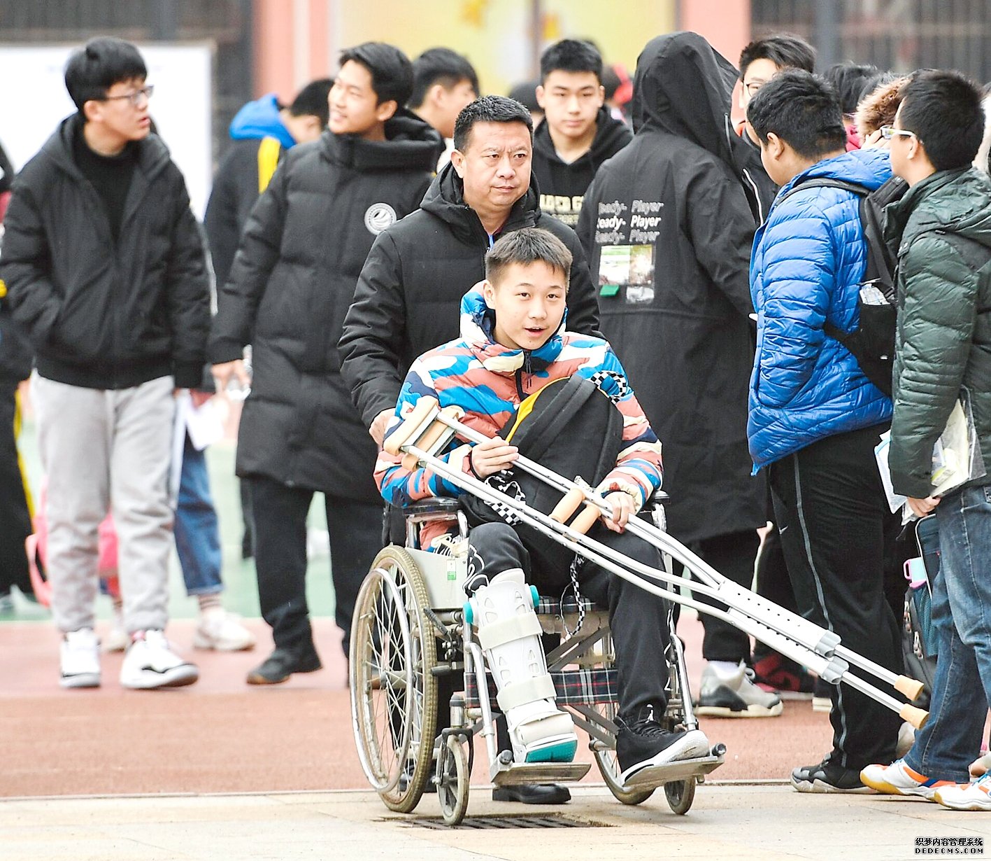 湖北首次举行高中学业水平考试 成绩是学生毕业认定主要依据