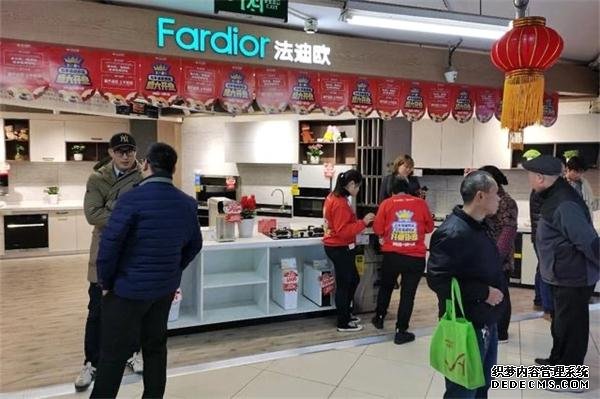 苏宁柜电一体全国首店在成都开业，家装向家电