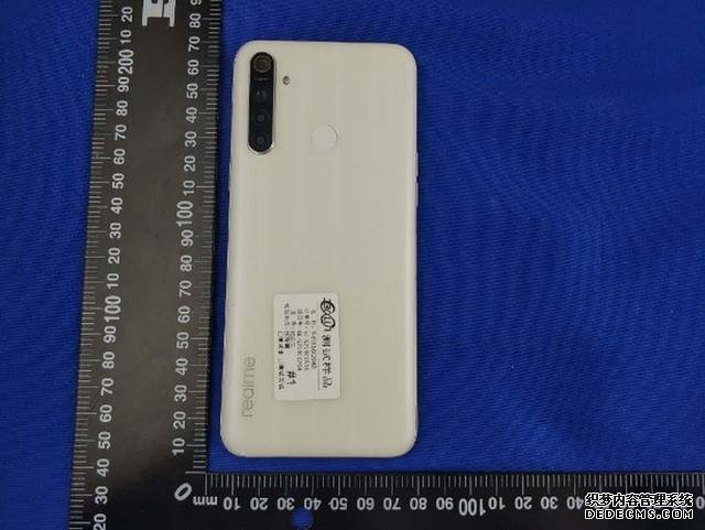 真香入门机谍照曝光：5000mAh+4800万四摄，不满1千？