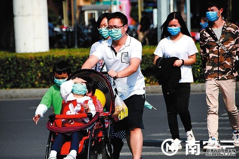 南宁冷暖空气PK，天气多变 “智能穿衣”严防感