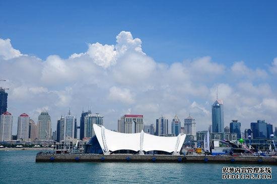 中国最美的海滨旅游城市，风景优美，气候宜人