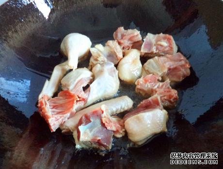 春天，吃羊肉不如吃此肉，比鸡肉美味，比猪肉滋补，焖一焖太香了