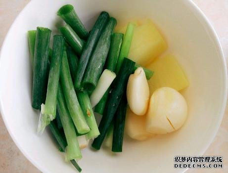 原来做叉烧肉如此简单，一口电饭煲轻松搞定，比卖的还要好吃