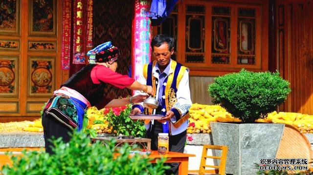 你知道国内的有两个世外桃源适合隐居，美如天堂，你知道在哪里吗