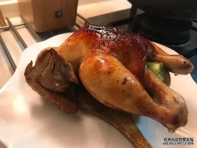 传统的烧鸡怎么做，香料这样配，还是以前的味道，小白都学得会