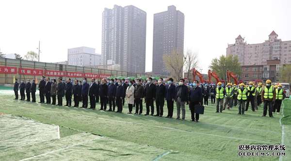 山西最大智能立体停车设施在太原学府街开建