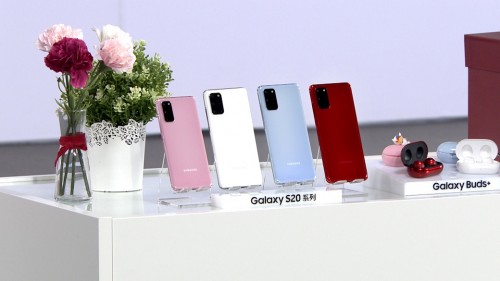 Sunny20红的温度 三星Galaxy S20+ 5G馥郁红新色温暖上