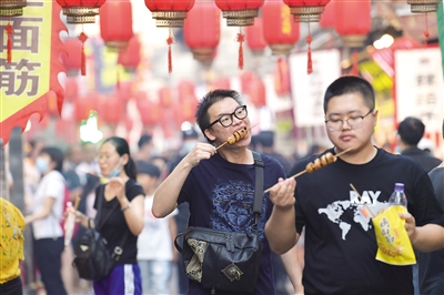 青城草原音乐美食季火热进行中