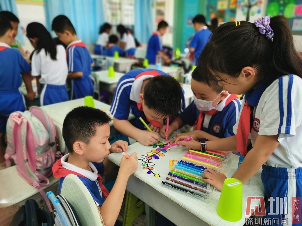 “让我们一起送‘小猪’回家！”学生期末考试