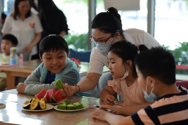 探索千姿百态的食物提升青少年科学素养