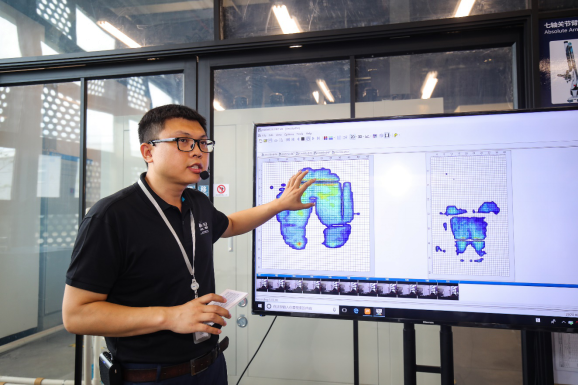 首次走进中国智能模块化座椅技术中心 探秘202